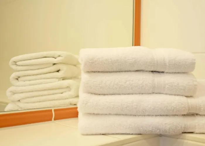 "Villa Laetitia" - Wg 15 - Zentral, Strandnah, 2 Balkone Binz